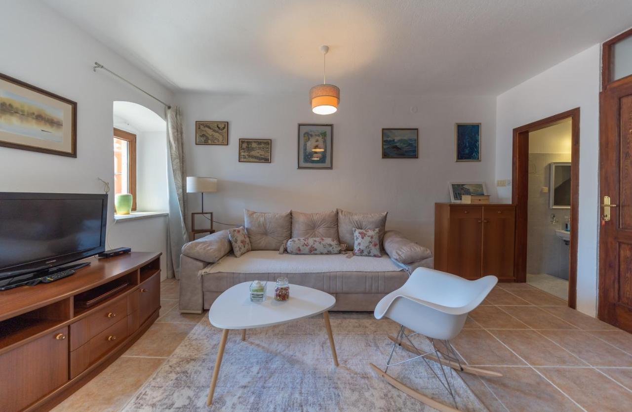 Apartments Franovic Perast Bagian luar foto