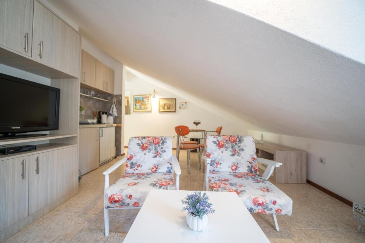 Apartments Franovic Perast Bagian luar foto